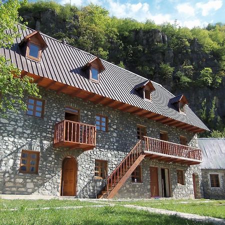 Bujtina Berishta Theth Otel Dış mekan fotoğraf